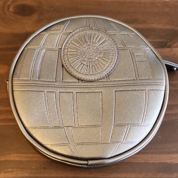 Bioworld Handbags - Bioworld Star Wars Metallic Shoulder Bag